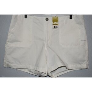 Old Navy Women 16 Shorts LOW WAIST whiskered White Flat Front 5 1/2" Inseam